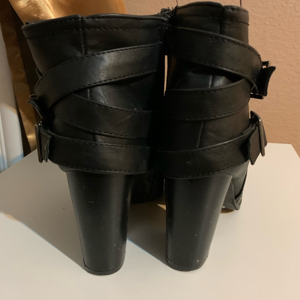 Wide width Ankle bootie - Picture 3 of 4
